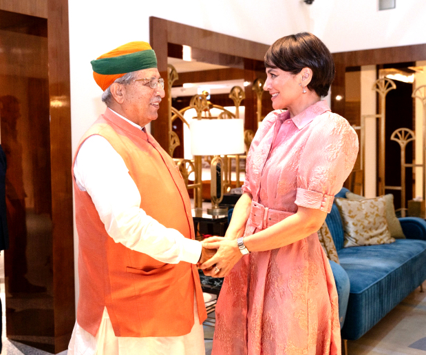 <p><span style="font-size: x-small;"><em>Ms Paulsson receives Mr Meghwal</em></span></p>
<p>Indian Law and Justice Minister and Minister of State for Parliamentary Affairs Arjun Ram Meghwal arrived in Bahrain yesterday on an official visit aimed at strengthening the longstanding relationship between India and Bahrain, particularly in the judicial and dispute resolution fields. He was received by Bahrain Council for International Dispute Resolution secretary-general Professor Marike Paulsson. Left, Ms Paulsson receives Mr Meghwal. Top, Mr Meghwal and Ms Paulsson with Indian Embassy and other officials.</p>
<div class="explain-selected-button explain-selected-circle"></div>